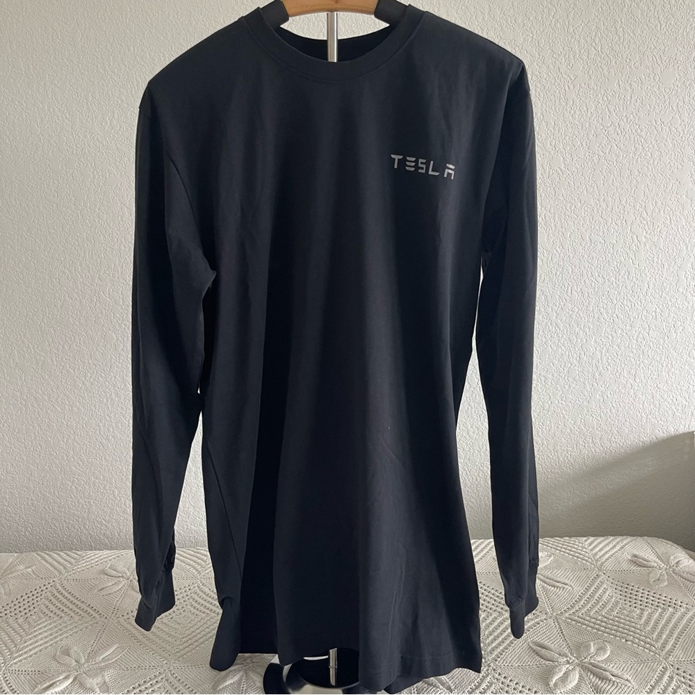 NWOT Tesla Men's Charcoal Long Sleeve Tee